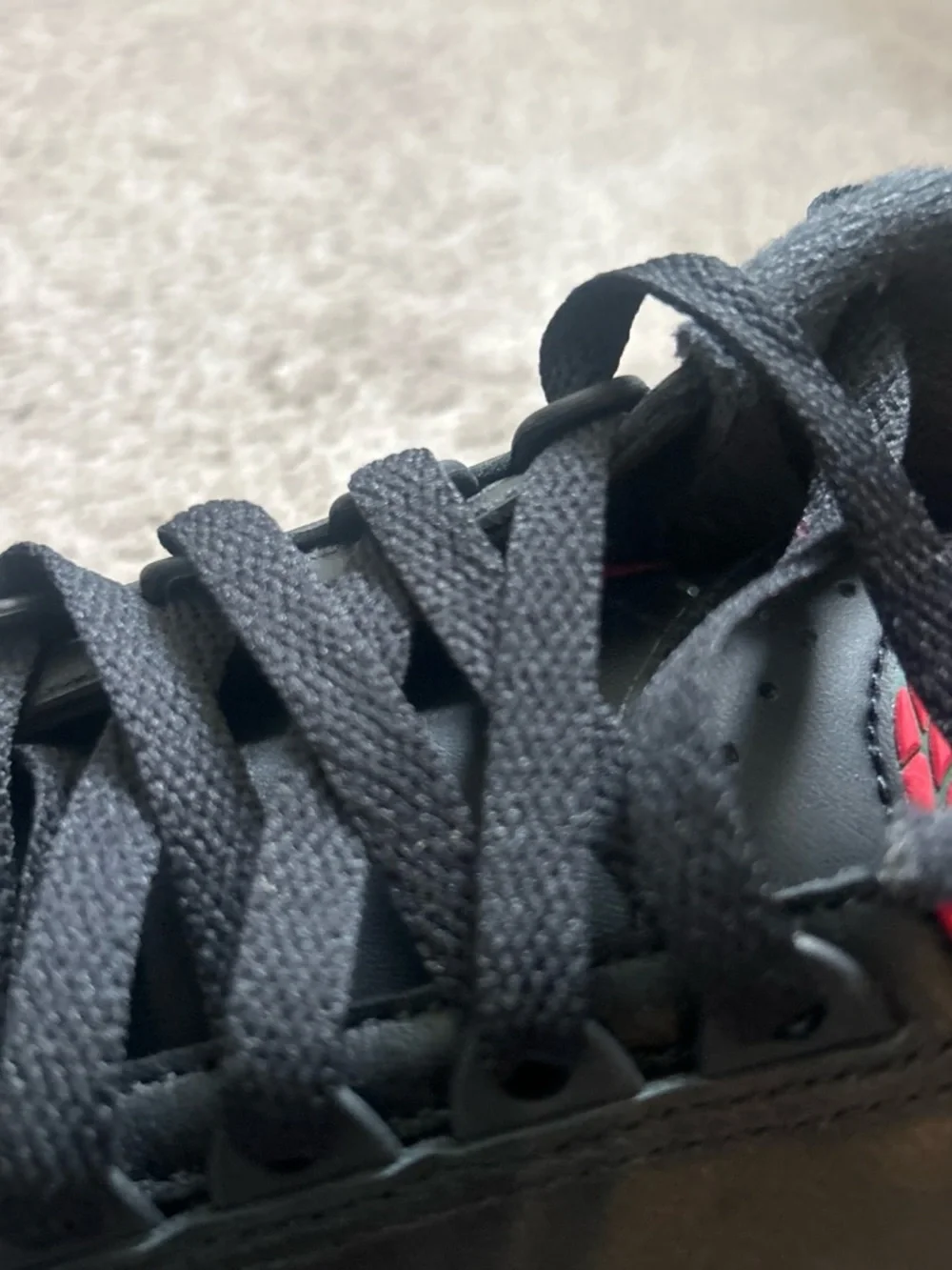 Jordan Men's Black and Red Low-Top Sneakers